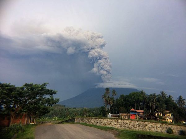 mount agung eruption