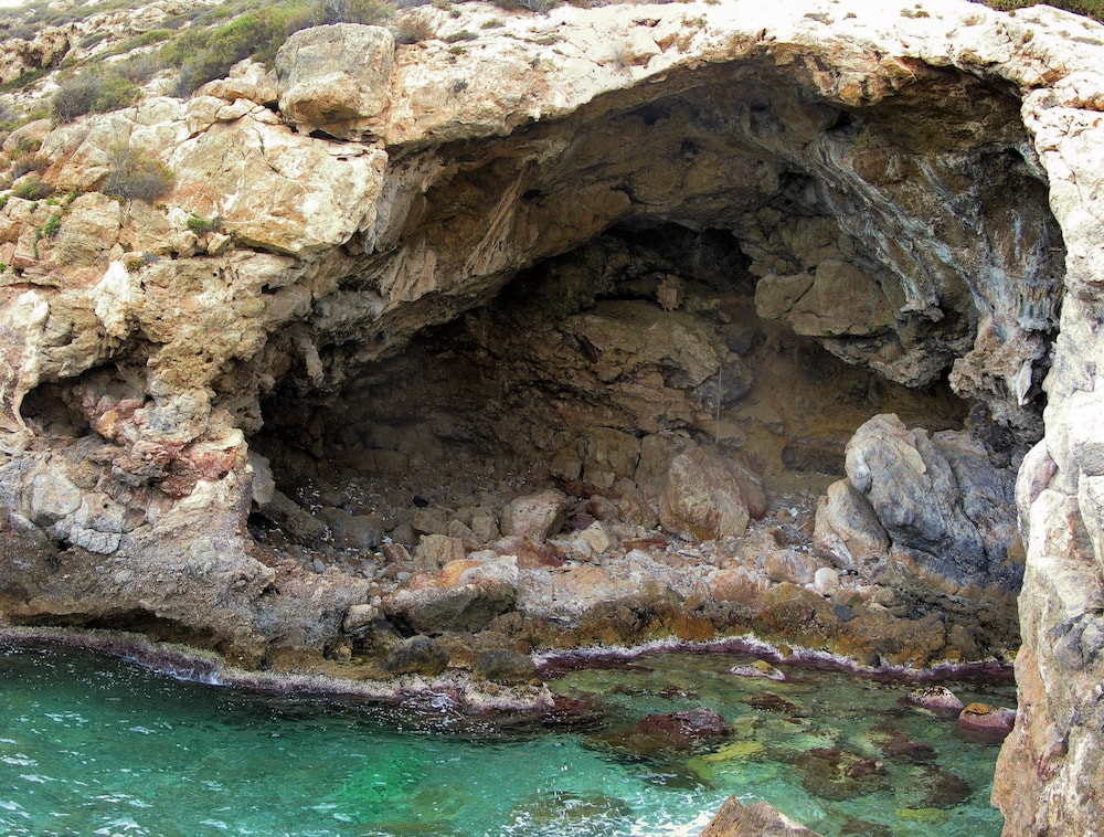 the mouth of the grotto in spain