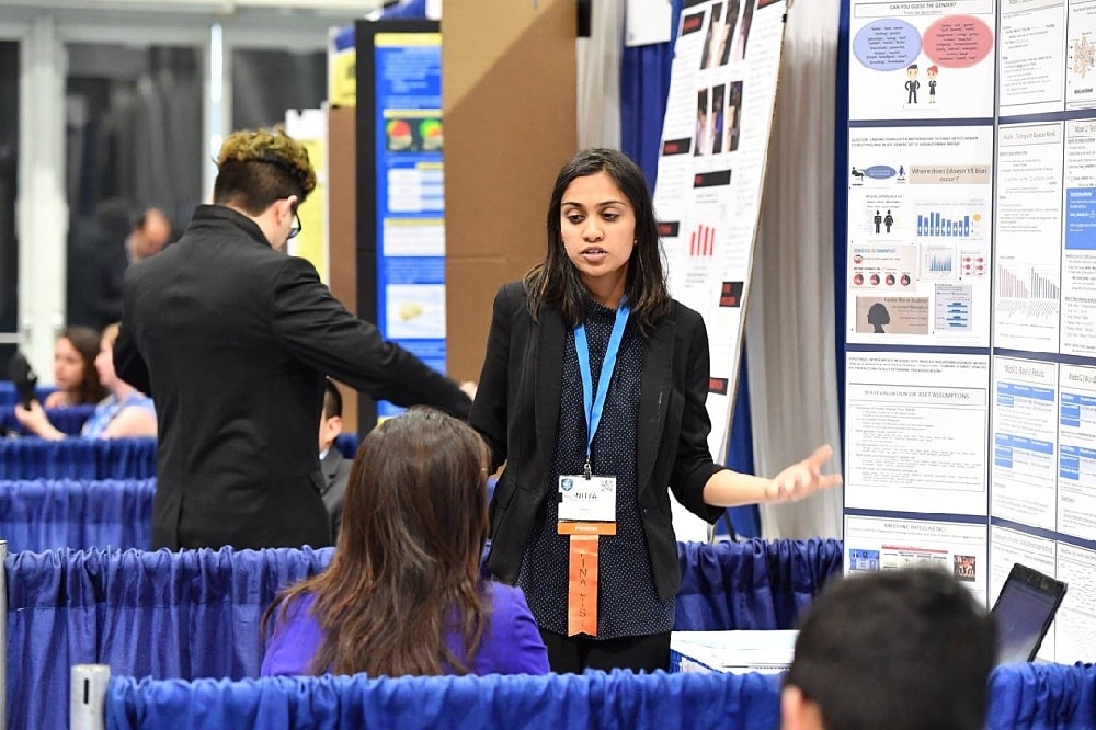 Nitya Parthasarathy presenting her project in front of judges