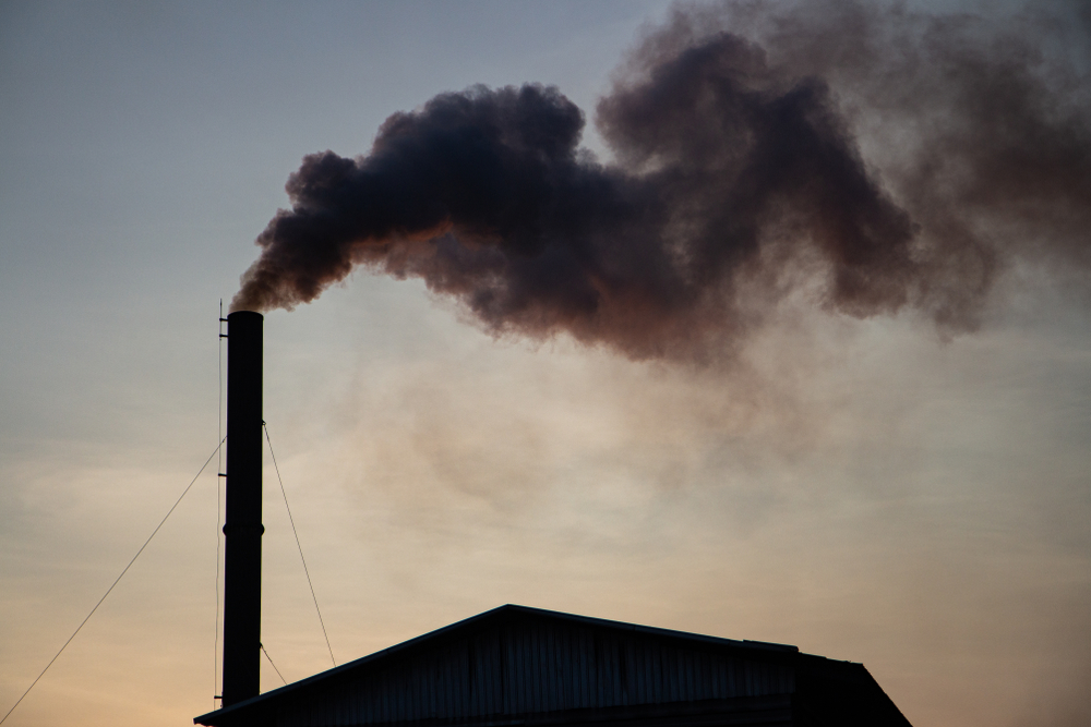 a factory pipe polluting smoke