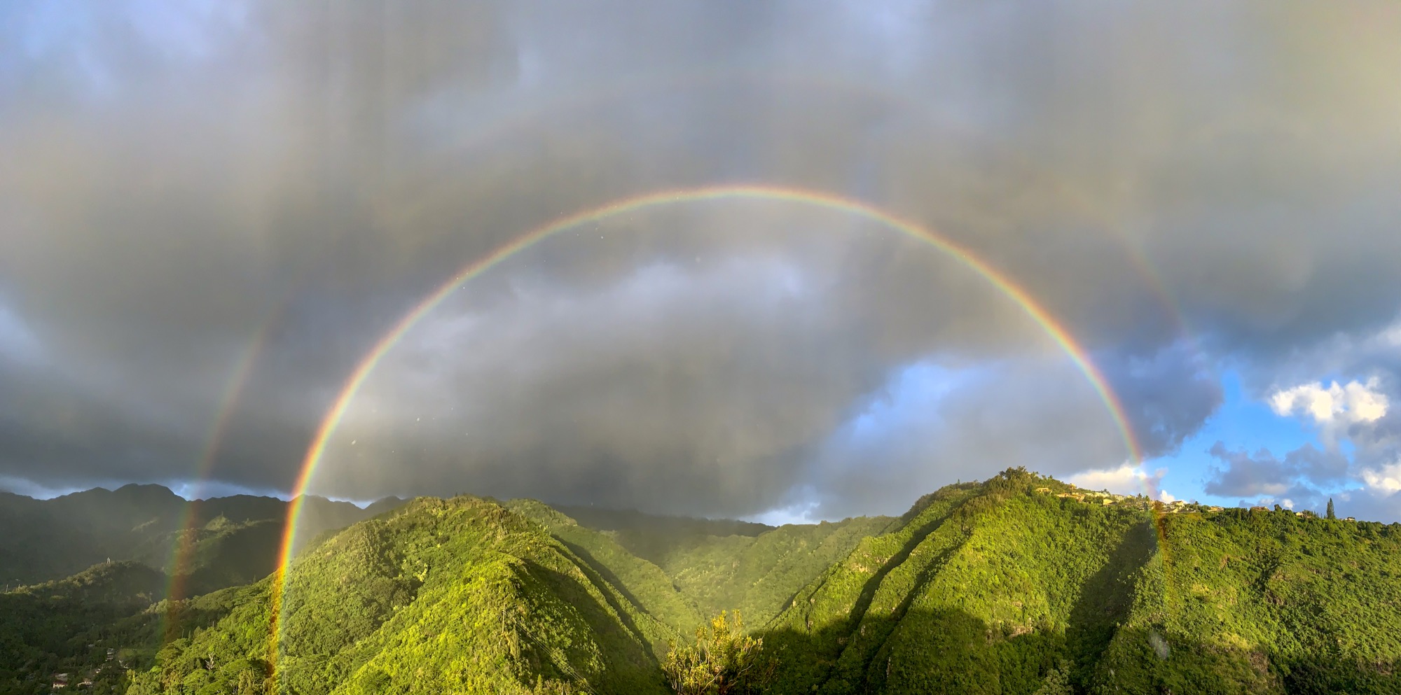 juego colchón Inflar Why Does Hawaii Get So Many Rainbows?