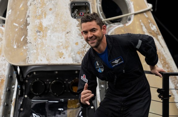 3BXBHNT September 17, 2021 - Florida, USA - Inspiration4 Launch. Jared Isaacman, Hayley Arceneaux, Chris Sembroski, Dr. Sian Proctor. Inspiration4 is the world's first all-civilian mission to orbit. The mission will be commanded by Jared Isaacman, the 38-year-old founder and Chief Executive Officer of Shift4 Payments and an accomplished pilot and adventurer. Named in recognition of the four-person crew that will raise awareness and funds for St. Jude Children's Research Hospital, this milestone represents a new era for human spaceflight and exploration.