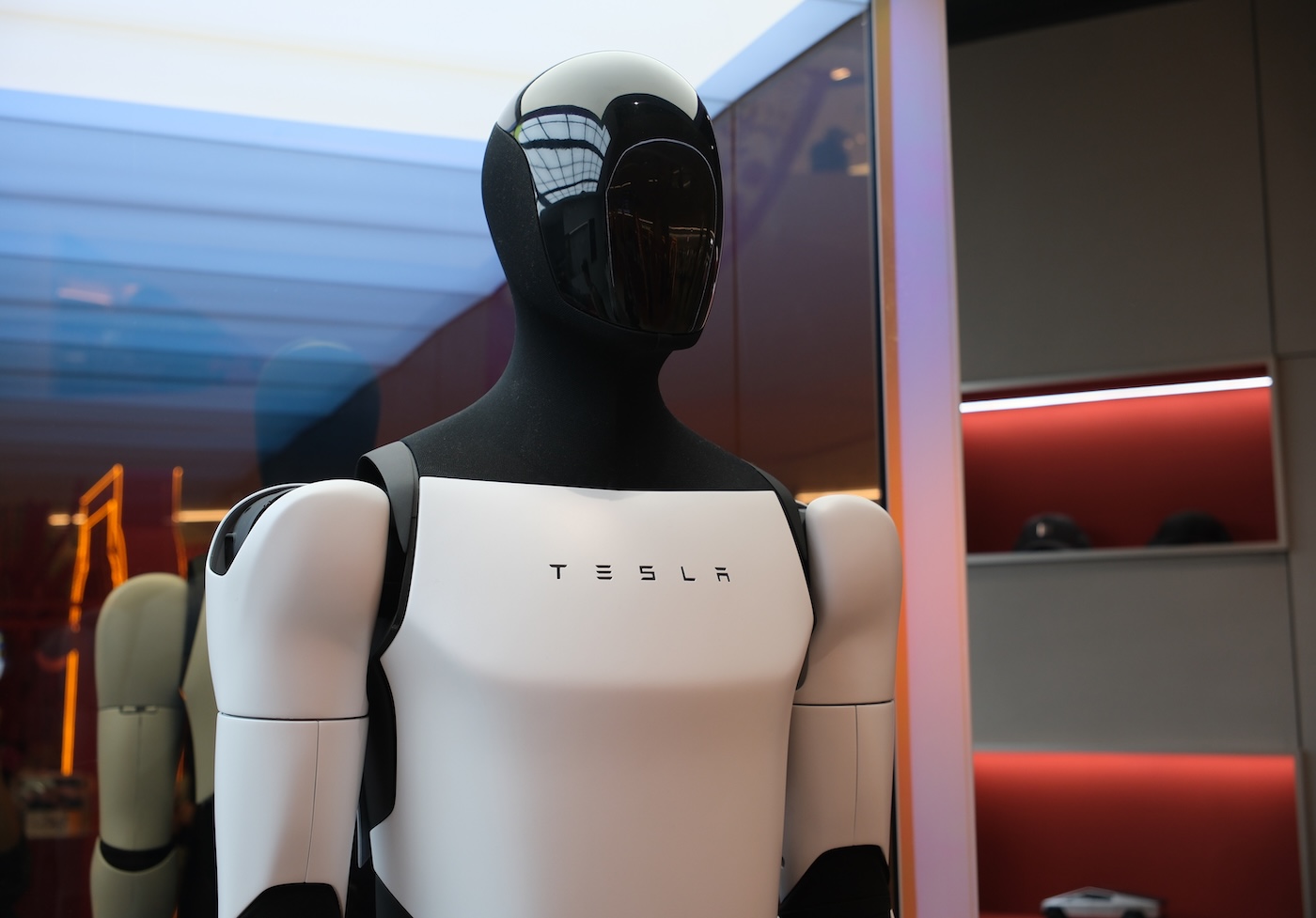 What’s The Reality Behind The Humanoid Robot Hype?